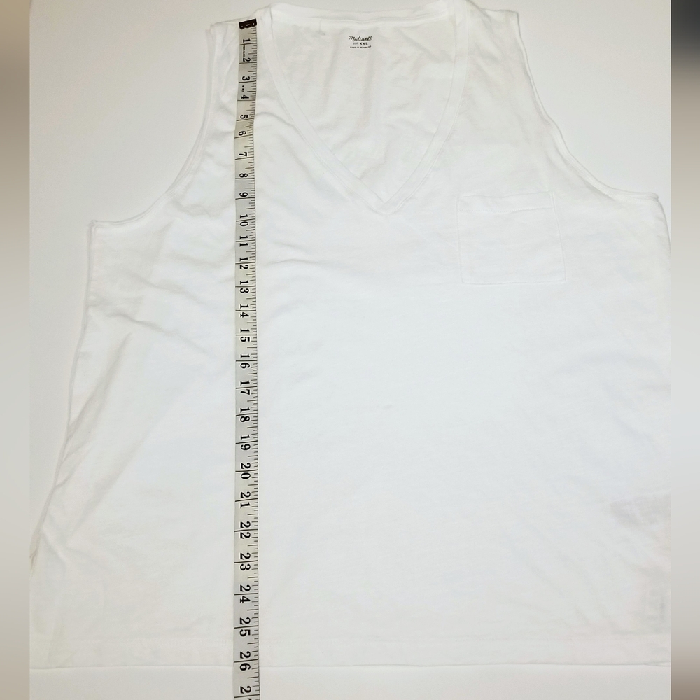 MADEWELL Whisper Cotton V-Neck Pocket Tank - Picture 5 of 8